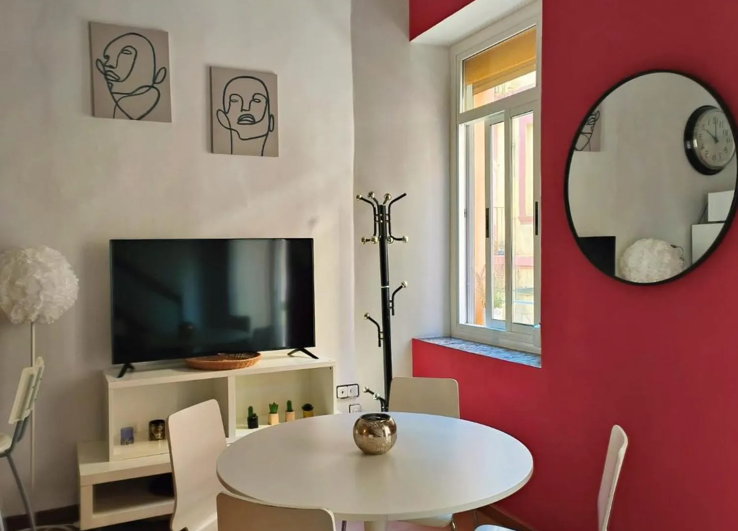 Sunny Studio Appartment In Sants Barcelona